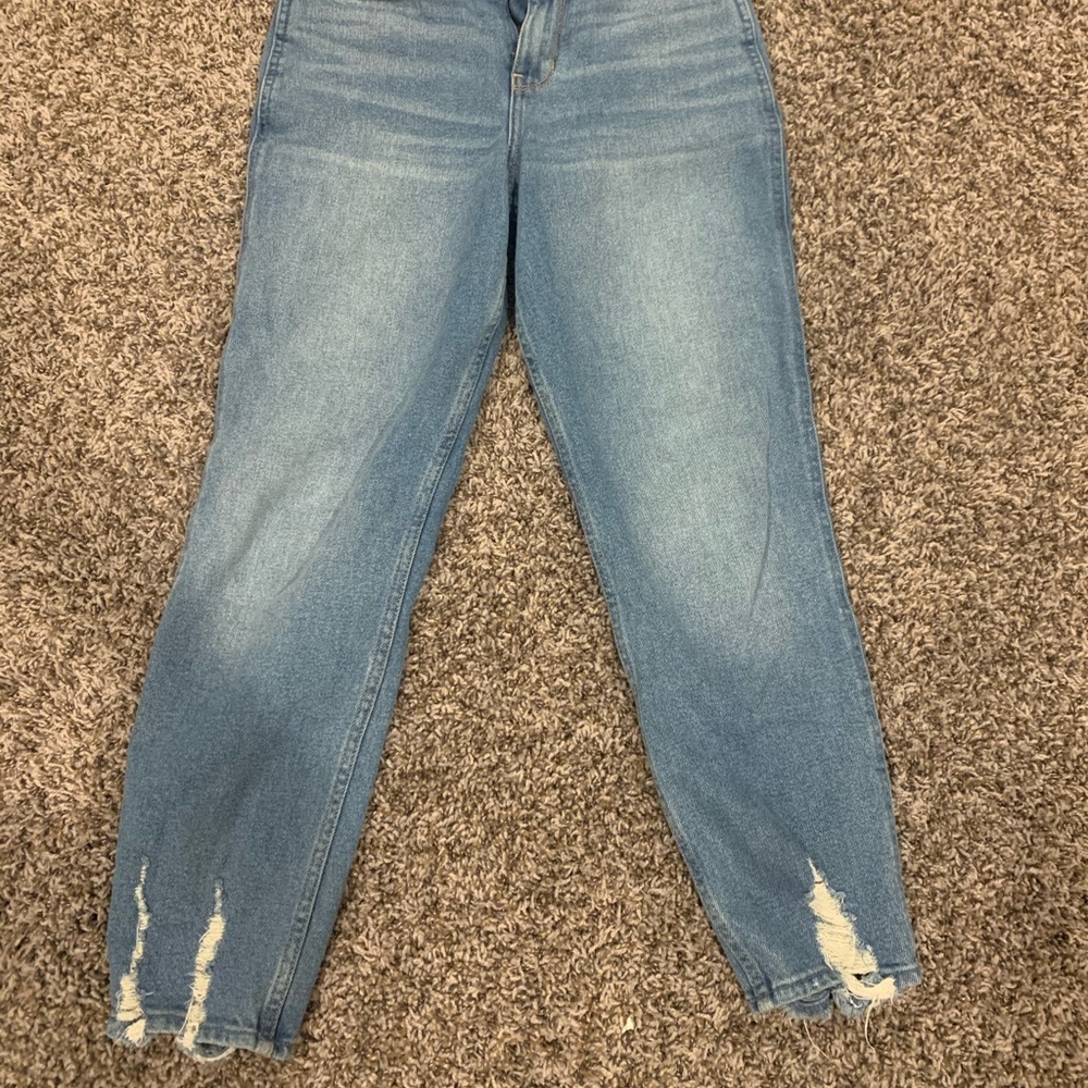 Hollister High-Waisted Jeans
